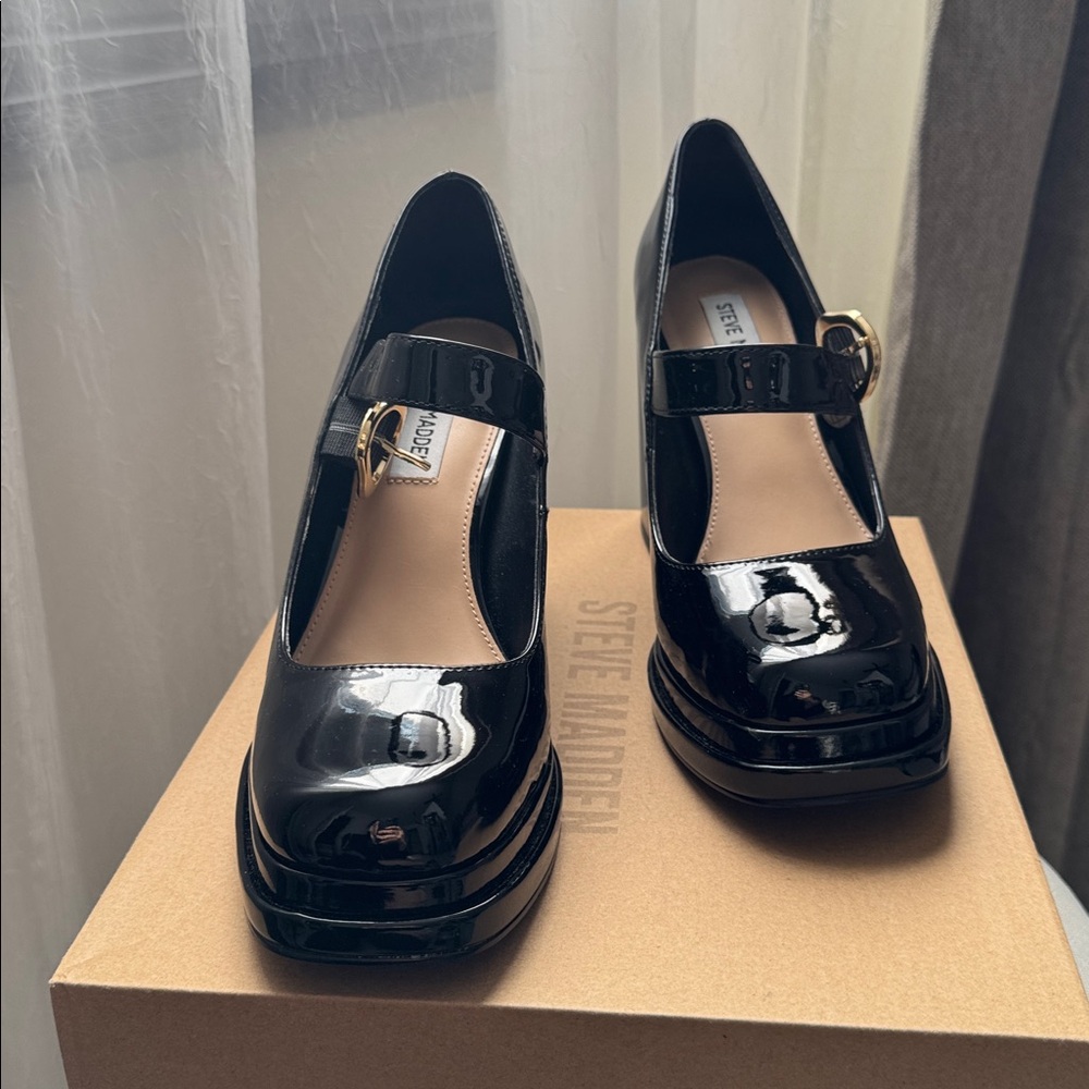 Steve Madden Nabella  Mary Jane Heels - Picture 5 of 12